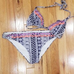Roxy bathing suite size Medium